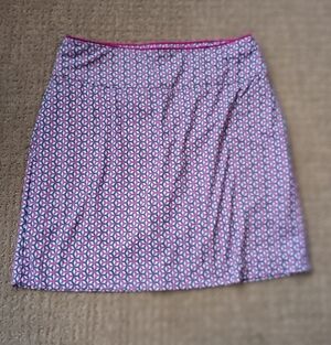 Fairway & Greene Stylish Geometric Patterned Skort